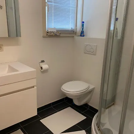 Vakantiehuis Zee en Polder 21 *